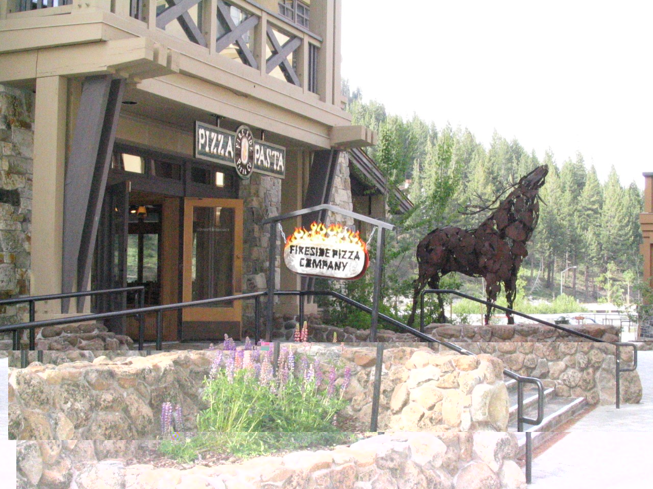 Fireside Pizza in Squaw Valley